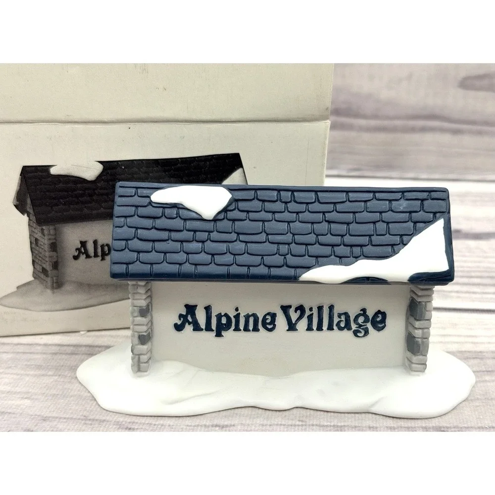 DEPT 56 THE HERITAGE VILLAGE COLLECTION ALPINE VILLAGE SIGN - RETIRED‎